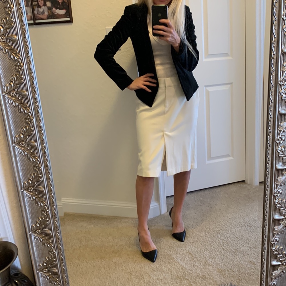 Winter white Express skirt 5/6 NWOT